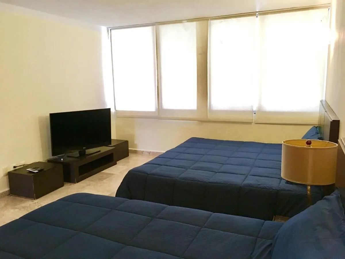 Spacious & Comfy Condo On The Beach, In The Heart Of Playa Del Carmen