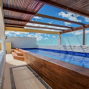  Hostel We Playa